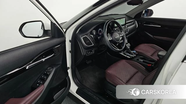 Kia Seltos id 4202105 из Кореи 31