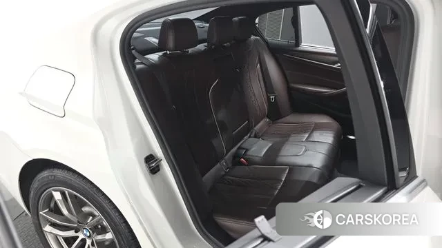 BMW 5 Series (G30) id 3593491 из Кореи 20