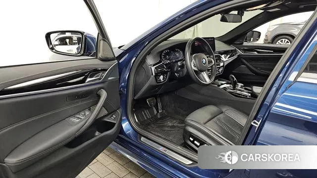 BMW 5 Series (G30) id 3577782 из Кореи 20