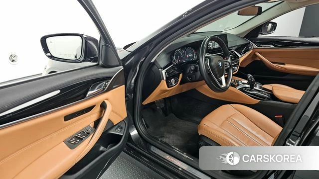 BMW 5 Series (G30) id 4251274 из Кореи 32