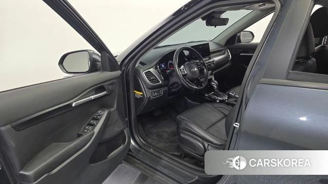 Kia Seltos id 4377495 из Кореи 30