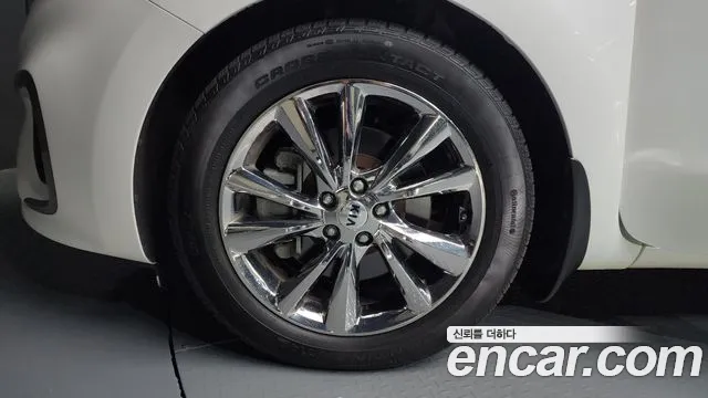 Kia The New Carnival id 2292233 из Кореи 20