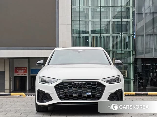 Audi A4L id 4278470 из Китая 16