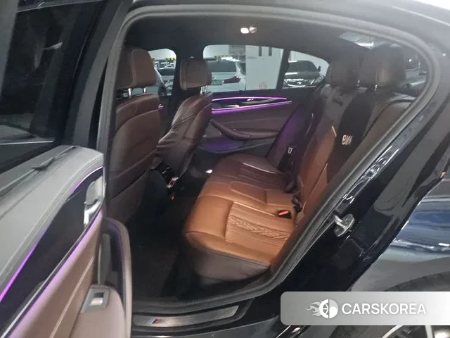 BMW 5 Series (G30) id 3021387 из Кореи 20