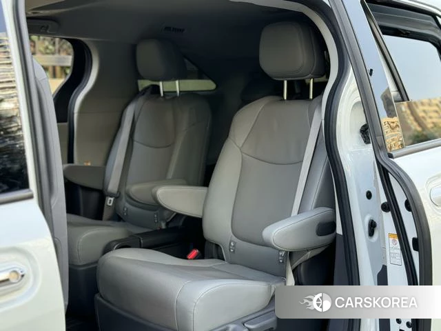Toyota Saina id 4260666 из Китая 21