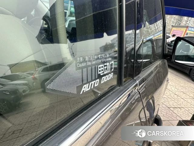 Buick GL8 id 4207244 из Китая 13