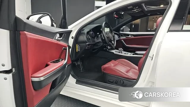 Kia Stinger id 3573615 из Кореи 20