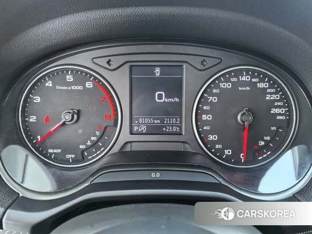 Audi Q2L id 4260417 из Китая 15