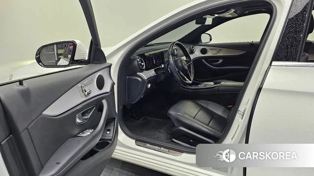 Mercedes-Benz E-Class W213 id 4721869 из Кореи 31
