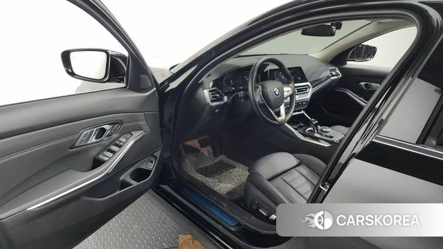 BMW 3 Series (G20) id 4267478 из Кореи 31