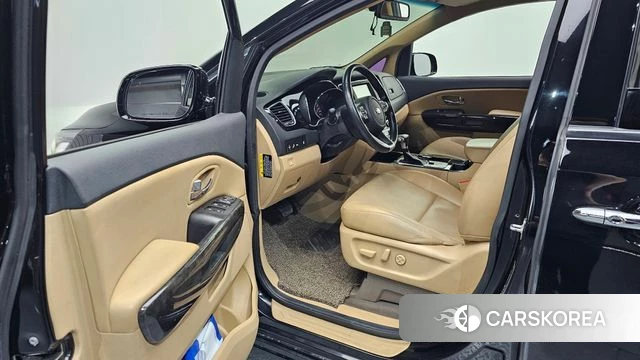 Kia The New Carnival id 4390421 из Кореи 20