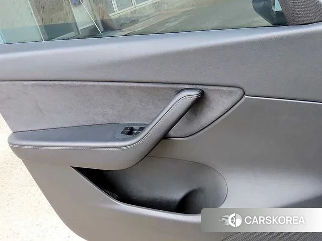 Tesla Model Y id 3694875 из Кореи 20