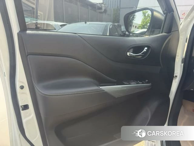 Nissan Tuda id 4259046 из Китая 11