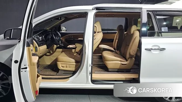 Kia The New Carnival id 3531205 из Кореи 20