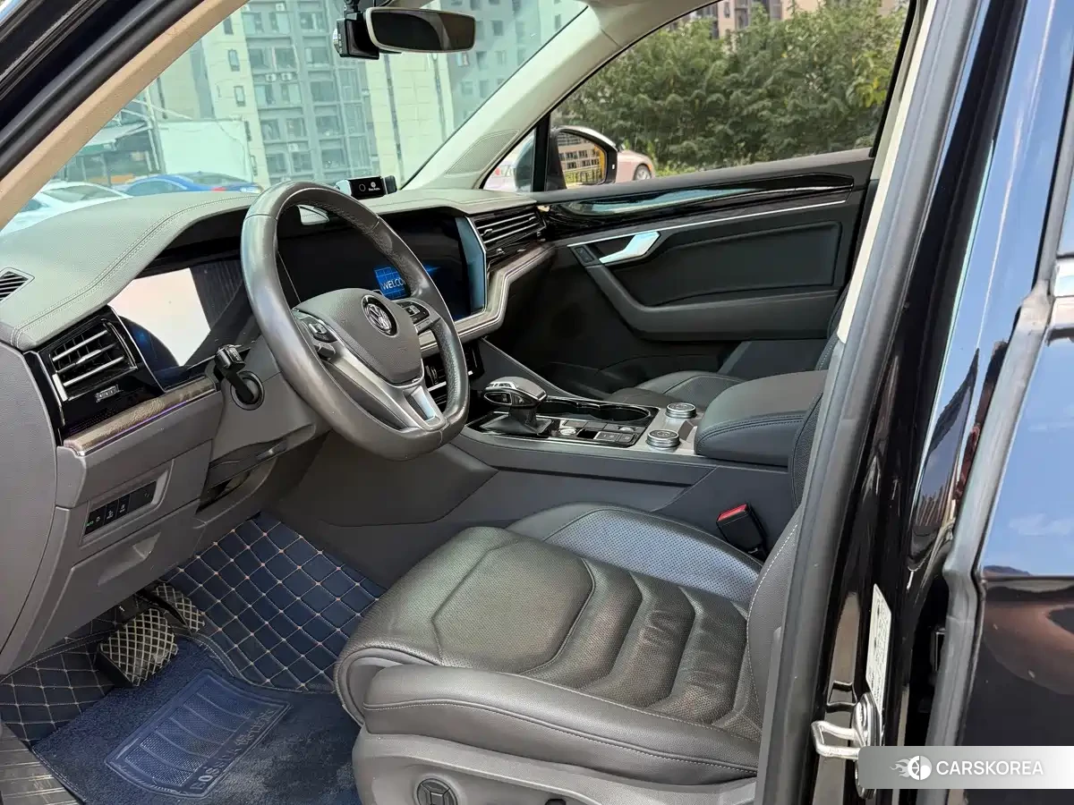 Volkswagen Touareg id 4622768 из Китая 10