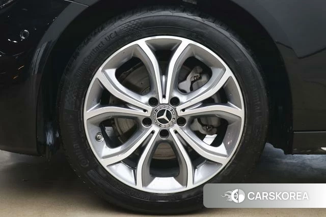 Mercedes-Benz E-class id 4210384 из Китая 30