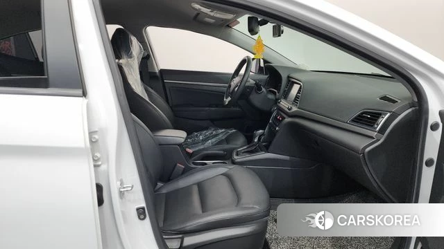 Hyundai Avante AD id 3796250 из Кореи 20