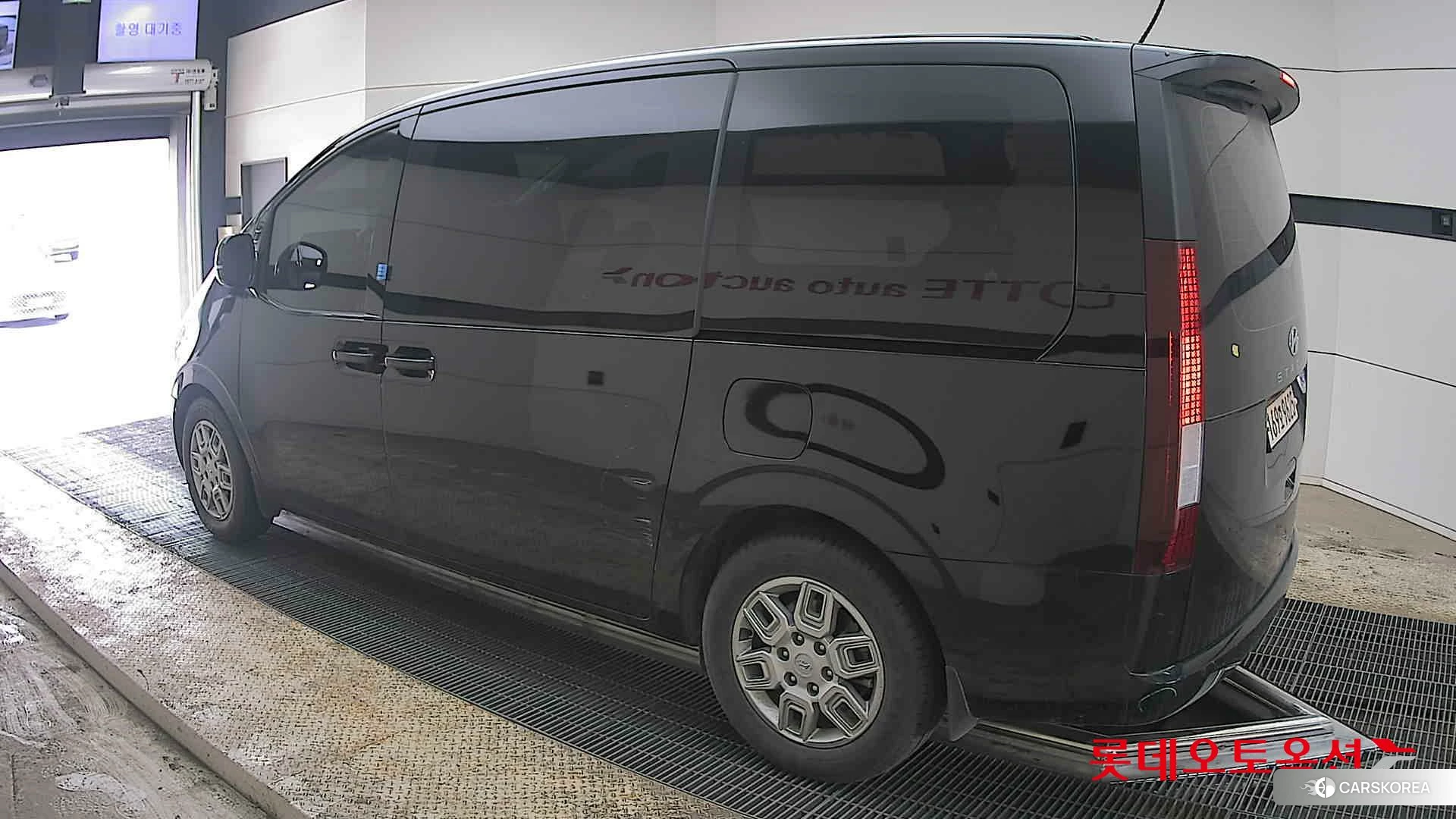 Hyundai Staria id 3888341 из Кореи 37