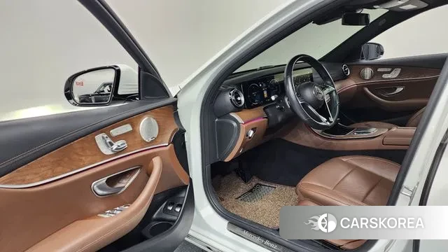 Mercedes-Benz E-Class W213 id 3493476 из Кореи 20