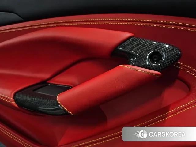 Ferrari F8 Tributo id 3416457 из Кореи 20