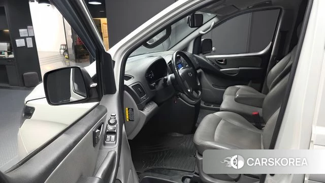 Hyundai The New Grand Starex id 4435629 из Кореи 30