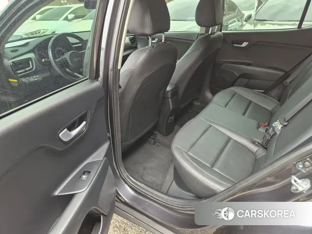 Kia Stonic id 3568655 из Кореи 20