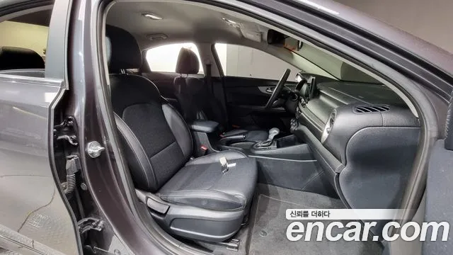 Kia Come New K3 id 2728324 из Кореи 20