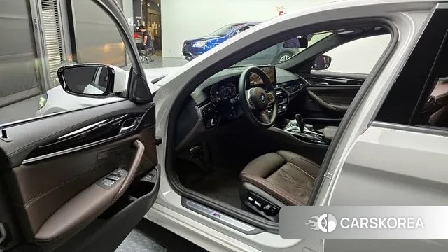 BMW 5 Series (G30) id 3036685 из Кореи 20