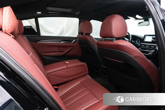 BMW 5 series PHEV id 4258937 из Китая 27
