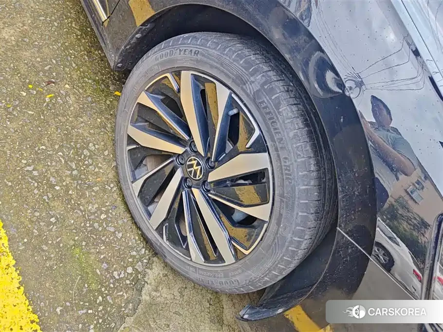 Volkswagen Passat id 4547558 из Китая 16