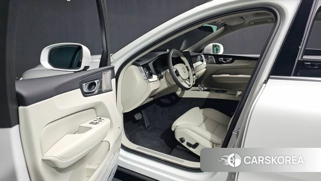 Volvo XC60 second Generation id 4321460 из Кореи 38