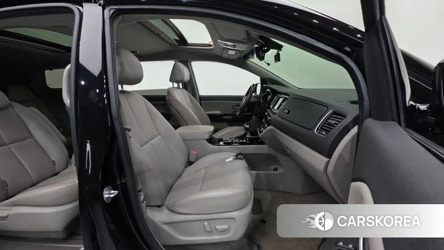 Kia The New Carnival id 3885682 из Кореи 20