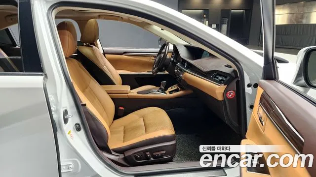 Lexus New ES300h id 2673678 из Кореи 20