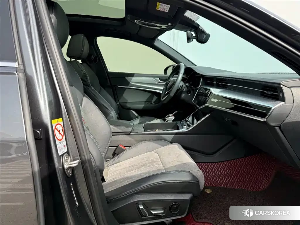 Audi A6L id 4601824 из Китая 20