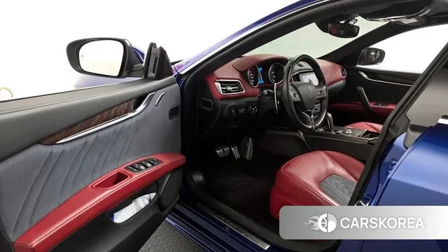 Maserati Ghibli id 3367121 из Кореи 20