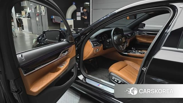 BMW 7 Series (G11) id 4370549 из Кореи 30