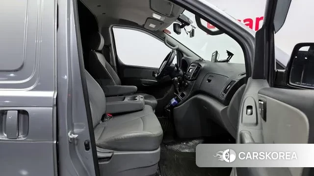Hyundai The New Grand Starex id 3617314 из Кореи 20