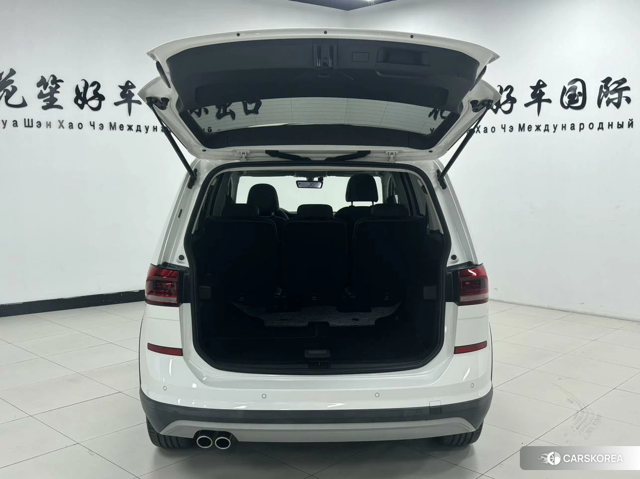 Volkswagen Touran L id 4513593 из Китая 25