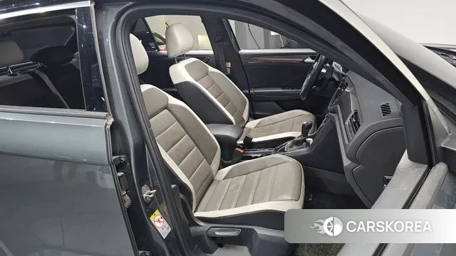 Volkswagen T-Roc id 3680991 из Кореи 20