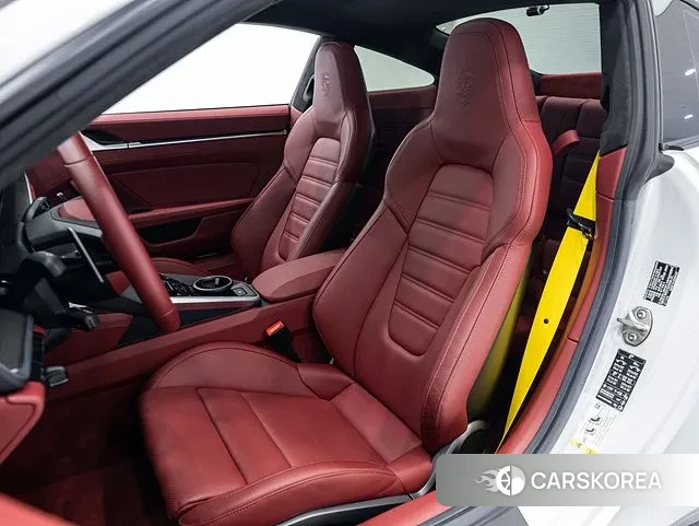 Porsche 911(992) id 3031548 из Кореи 20