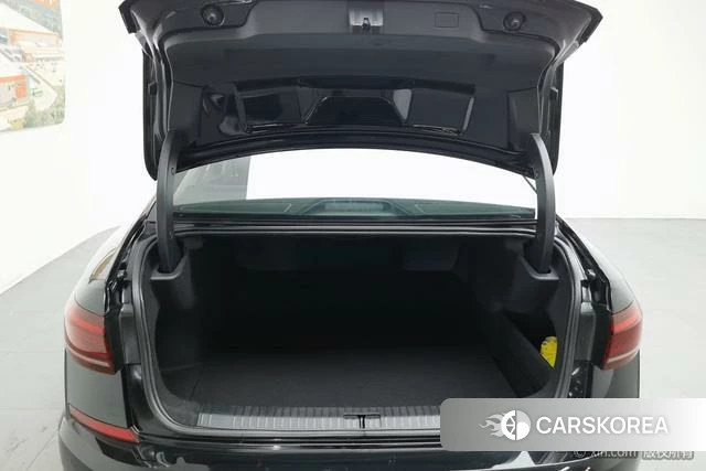 Volkswagen Passat id 4297766 из Китая 24