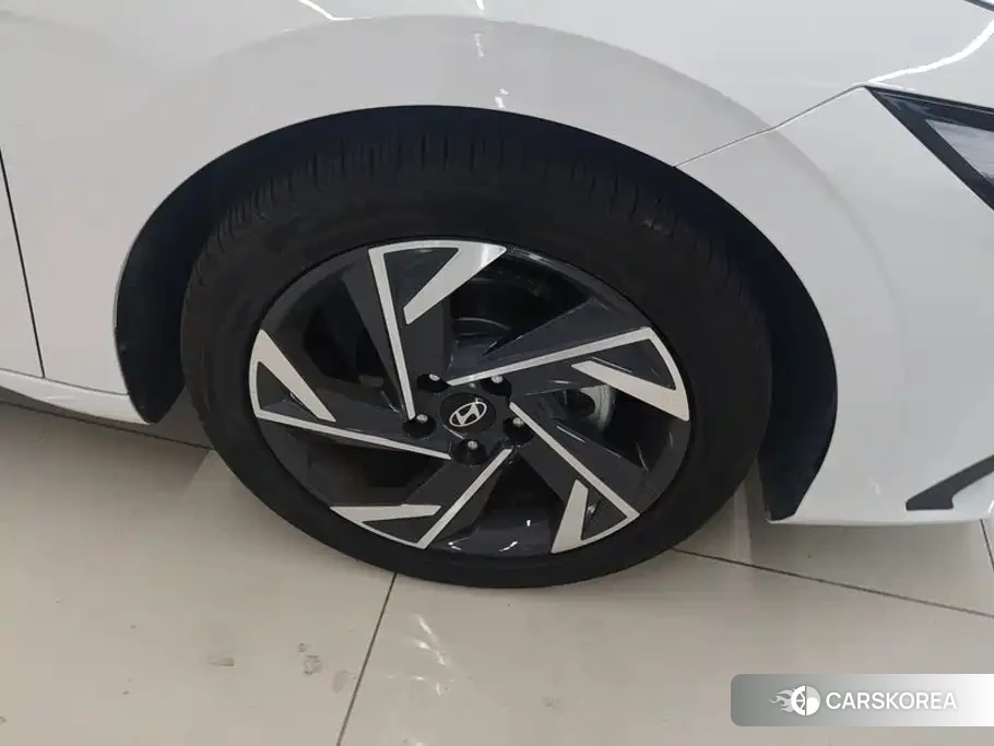Hyundai Elantra id 4644406 из Китая 16