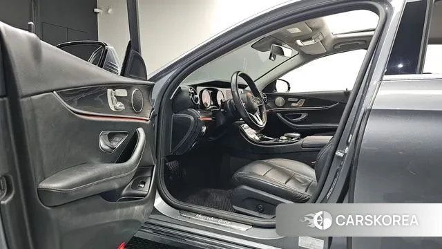 Mercedes-Benz E-Class W213 id 3646976 из Кореи 20