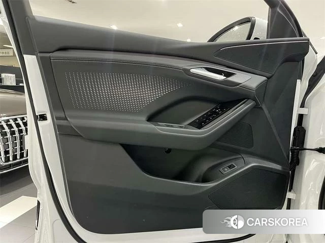 Audi Q6L e-tron id 4274065 из Китая 12