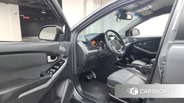 Ssangyong New Style Korando C id 3024459 из Кореи 20