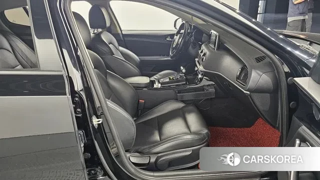 Kia Stinger id 3061093 из Кореи 20