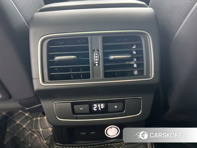 Audi Q5L id 4333386 из Китая 18