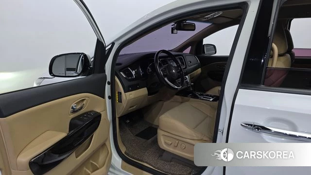 Kia The New Carnival id 4447558 из Кореи 20