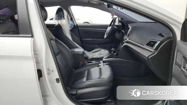 Hyundai Avante AD id 3873752 из Кореи 20