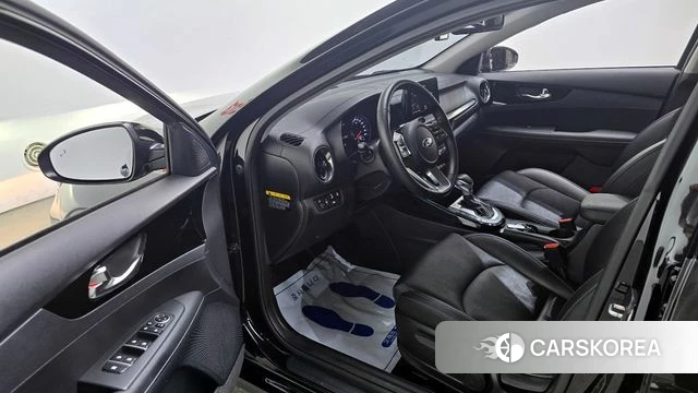 Kia Come New K3 id 3879992 из Кореи 20